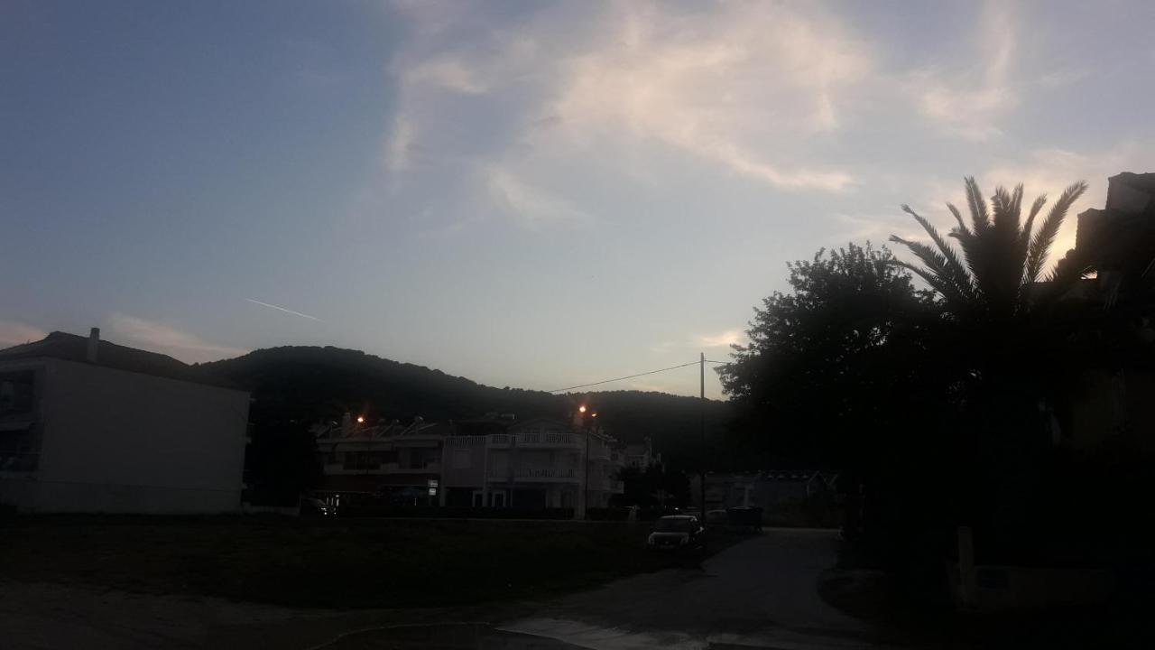 El Sol Appartamento Néa Péramos Esterno foto